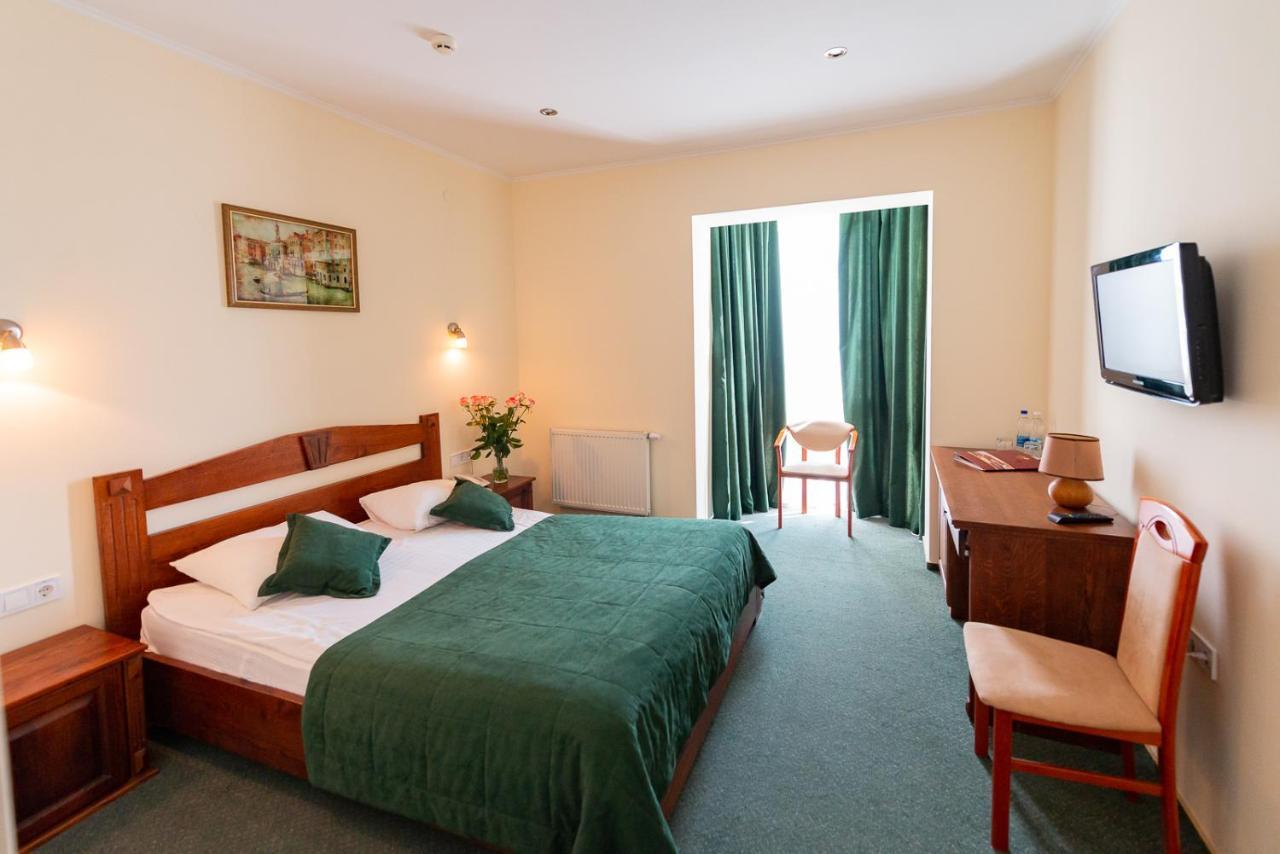 Hotel Kopa - Lviv Eksteriør billede