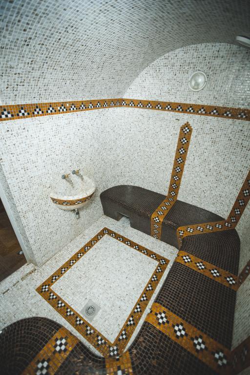 Hotel Kopa - Lviv Eksteriør billede